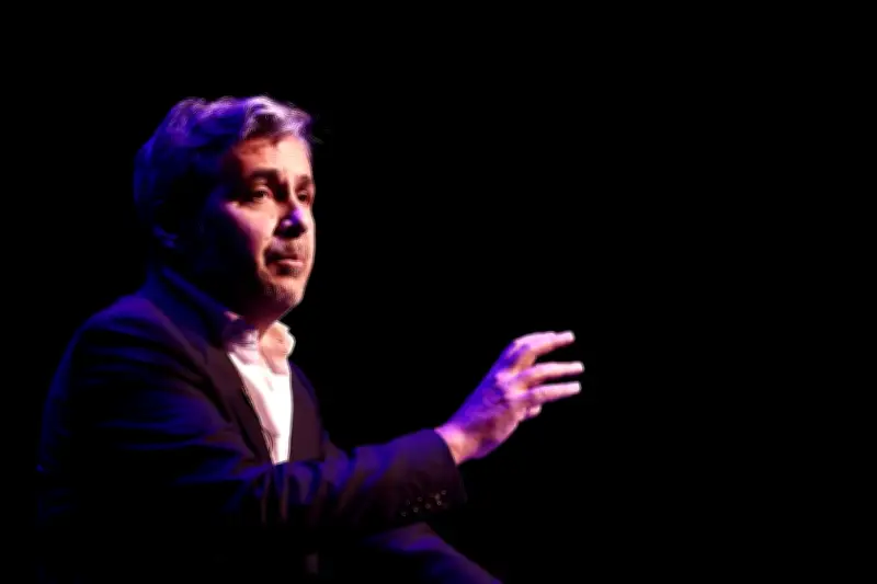 Municipales à Avignon : Olivier Galzi, journaliste, élu nouveau maire