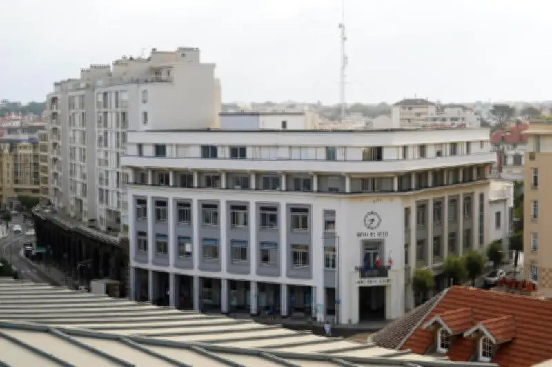 Municipales à Biarritz : Logement et rugby au cœur d'une campagne sous tension