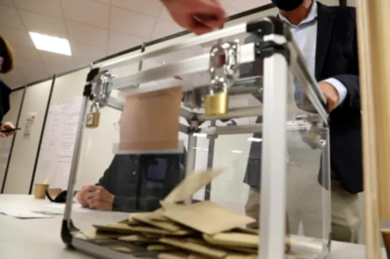 Municipales en Gironde : 882 listes en lice, parité presque atteinte mais femmes sous-représentées