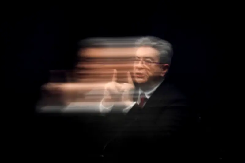 Municipales : LFI face à ses lacunes et sa vision des maires