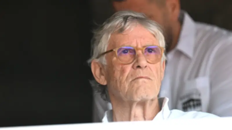 Municipales à Nîmes : Simon Casas soutient le RN, Jean-Paul Fournier exprime sa surprise