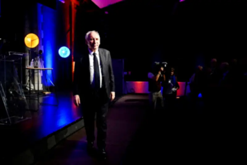 Municipales à Pau : François Bayrou en tête, le RN se hisse au second tour