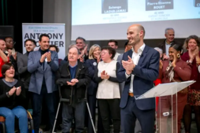 Municipales à Poitiers : Anthony Brottier en passe de reprendre la mairie aux écologistes