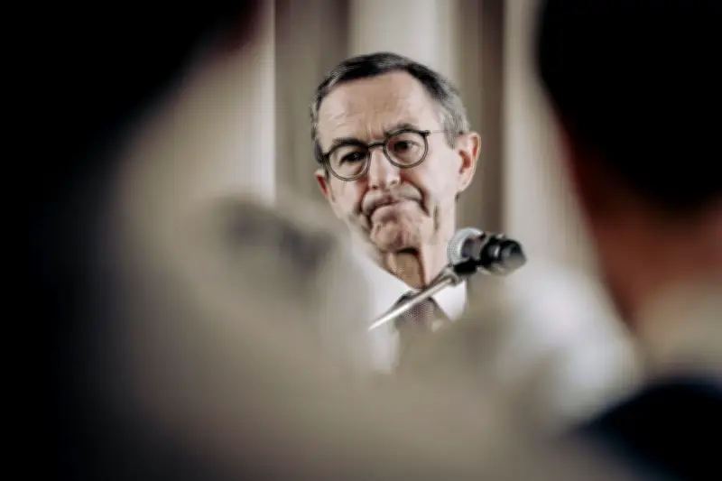 Municipales : Retailleau lâche Estrosi, LR et macronistes rivalisent de malaise