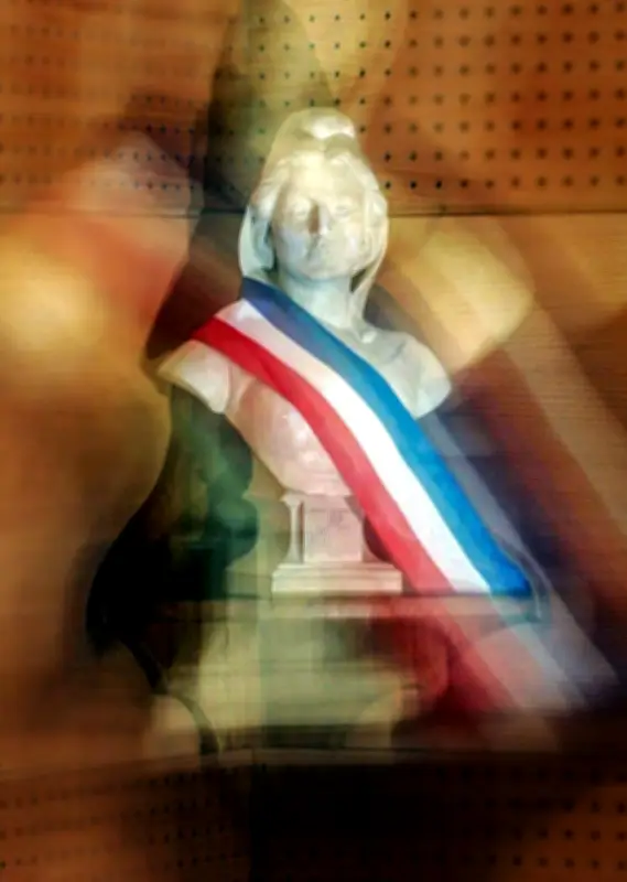 Municipales à Saintes : comment les cinq candidats se distinguent-ils ?