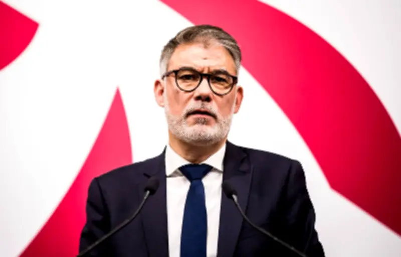 Municipales : tensions à gauche et stabilité dans les grandes villes après le second tour