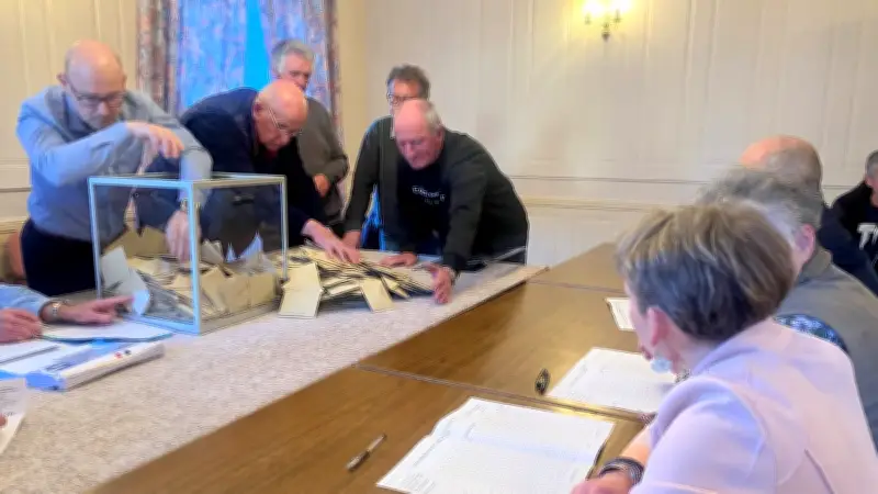 Municipales : une participation record et une opposition émergente à Peyre-en-Aubrac