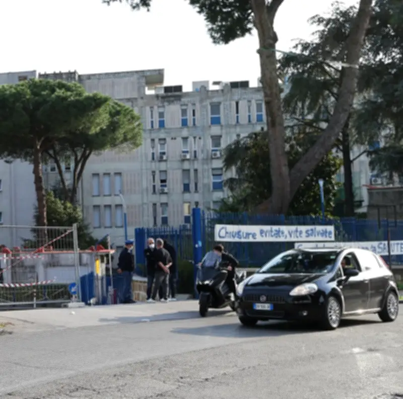 À Naples, un hôpital détourné en distributeur de billets pour la mafia locale