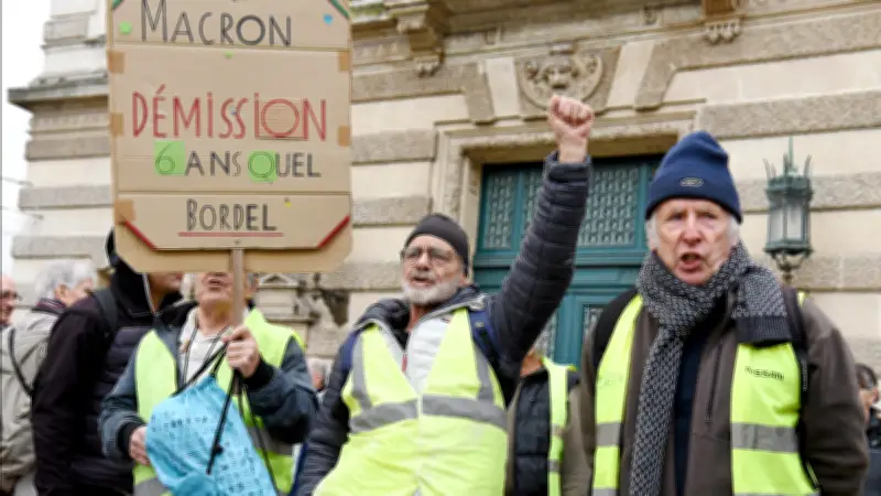 Neuf CRS condamnés pour violences contre des Gilets jaunes dans un Burger King en 2018