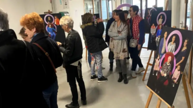 Neuf Lignanaises mises à l'honneur par la photographe Annie Cortes pour les droits des femmes