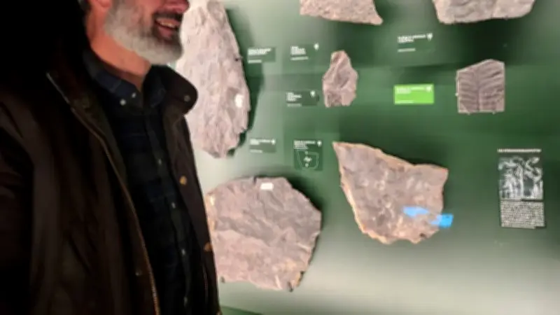 Nicolas Aubert, paléontologue passionné, révèle les trésors fossiles du Lodévois