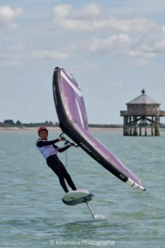 Nino Larmier, 14 ans, s'envole pour les Mondiaux de planche à voile en Turquie