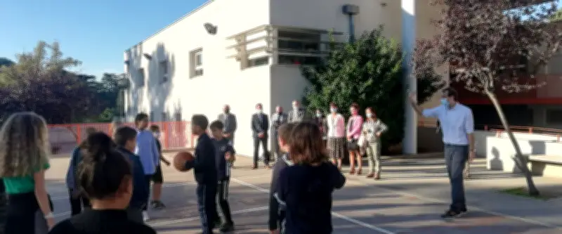 Nîmes : 20 minutes de sport au collège Jean-Rostand saluées par la rectrice
