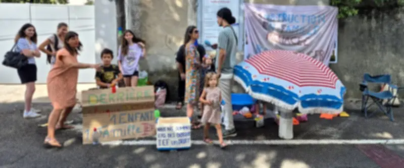 À Nîmes, des parents manifestent contre la restriction de l'instruction en famille