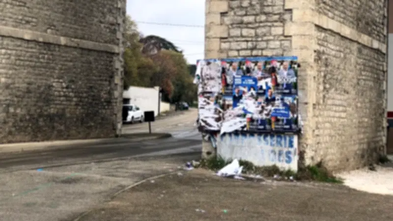 Nîmes : deux colleurs d'affiches de gauche blessés dans une agression la veille du second tour