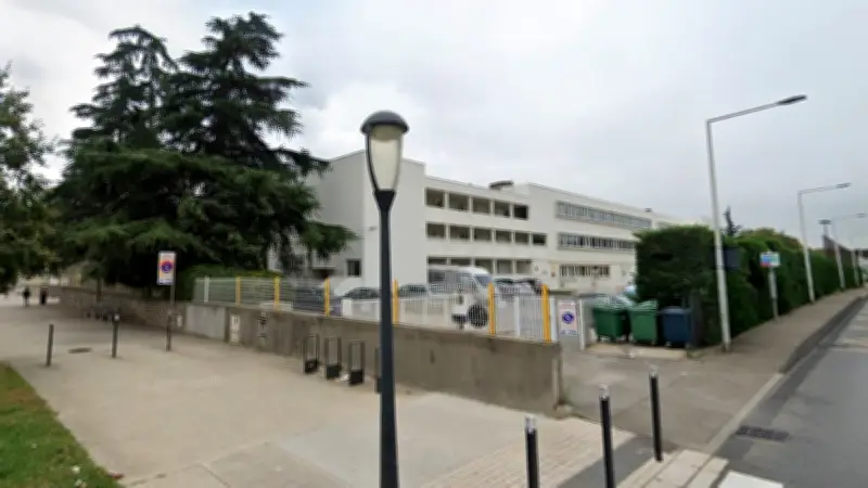 Nîmes : Fermeture exceptionnelle d'un groupe scolaire suite à une panne électrique majeure