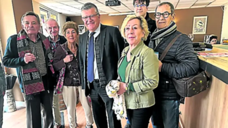 Nîmes : les candidats aux municipales à l'écoute des quartiers Croix-de-Fer et Hoche