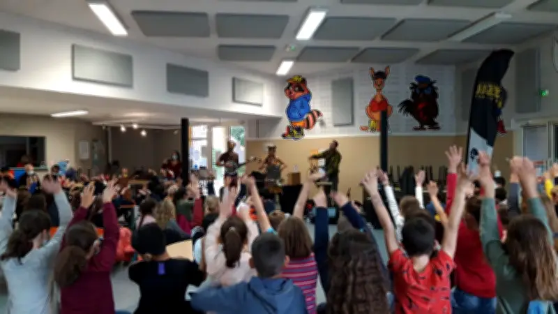 Nîmes Métropole fait découvrir le jazz aux écoliers avec un concert pédagogique