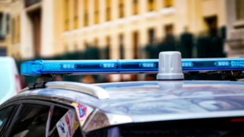 Nîmes : un homme fraîchement libéré condamné à 18 mois pour avoir enfoncé ses doigts dans les yeux de sa cousine