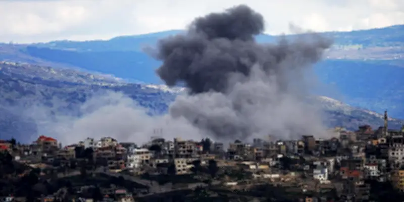 Nouveaux affrontements à Khiam au Liban : Israël étend son avancée frontalière