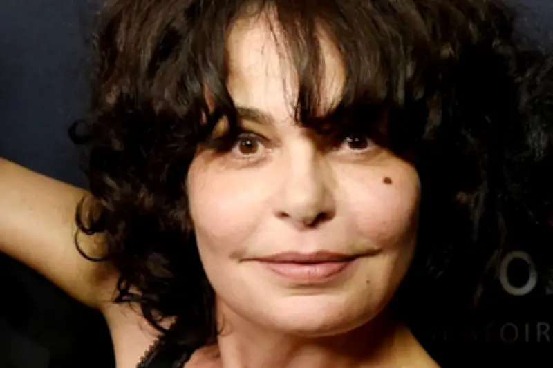 Obsèques d'Isabelle Mergault : une cérémonie laïque au Père-Lachaise avant Montmartre