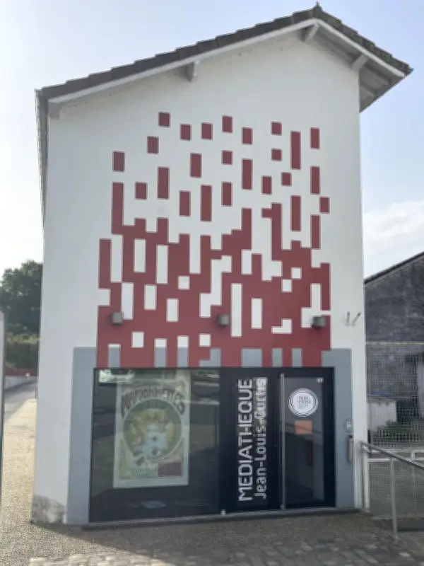 Orthez : Médiathèque lance un espace poésie et un club de lecture pour partager des découvertes littéraires