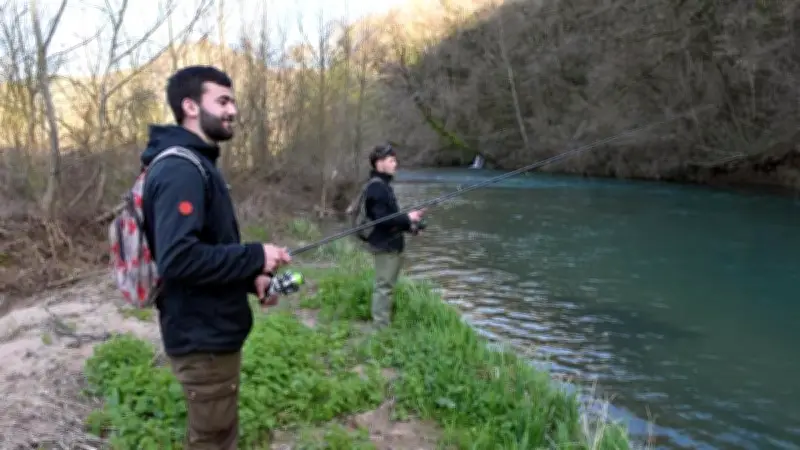 Ouverture de la pêche à la truite : une affluence en berne sur la Sorgue et le Cernon