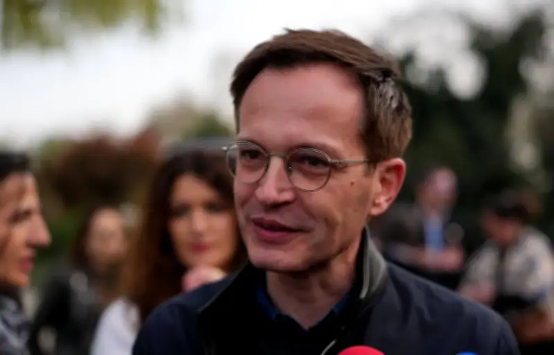 Paris : Bournazel fusionne avec Dati pour le second tour des municipales