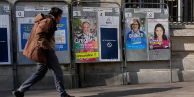 Paris : les électeurs votent Horizons localement et Grégoire pour la mairie