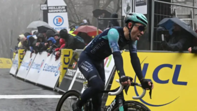 Paris-Nice : Lenny Martinez triomphe face à Jonas Vingegaard sur la dernière étape