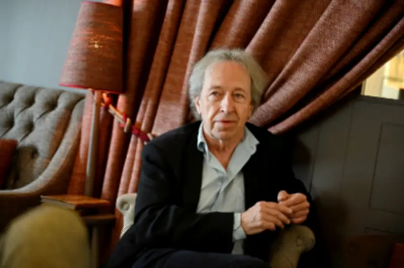 Pascal Bruckner dévoile son enfance tourmentée et son hommage à sa mère dans un nouveau livre