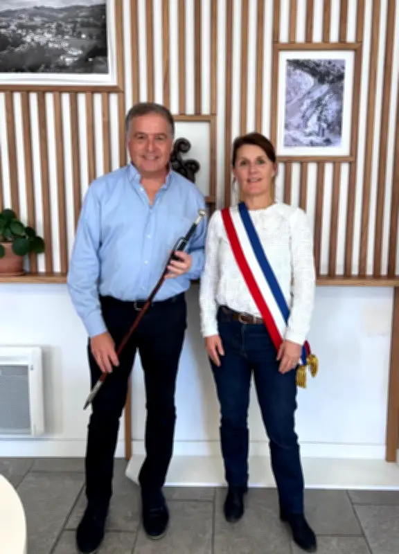 Passation de pouvoir émouvante à Luhuso : Carole Iriart Bonnecaze-Debat succède à Jean-Pierre Harriet