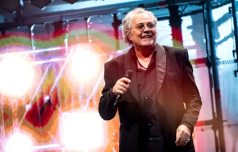 Patrick Hernandez révèle les vérités cachées derrière Born to be Alive et sa relation avec Madonna