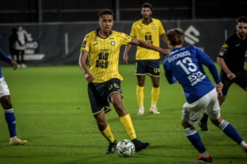 Pau FC contre Bastia en Ligue 2 : match crucial pour les deux équipes ce vendredi