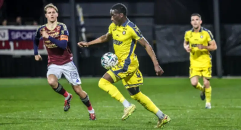 Pau FC laisse échapper la victoire face à Bastia dans les dernières secondes (2-2)