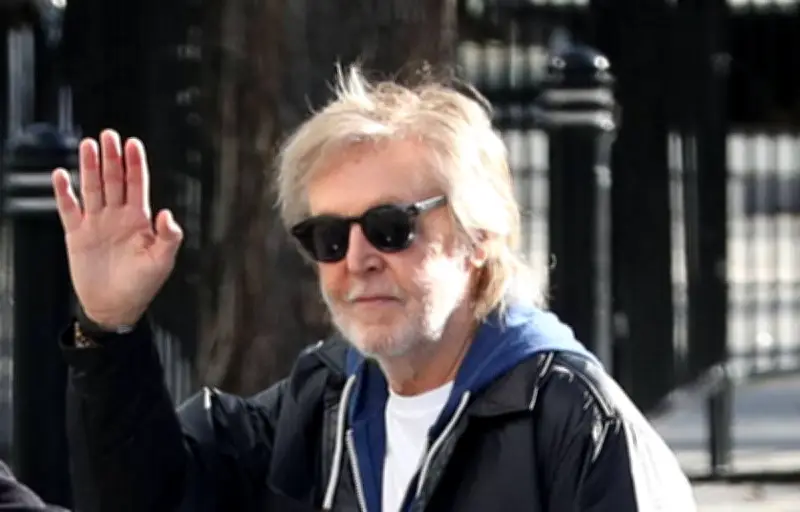 Paul McCartney dévoile un nouvel album nostalgique sur sa jeunesse à Liverpool