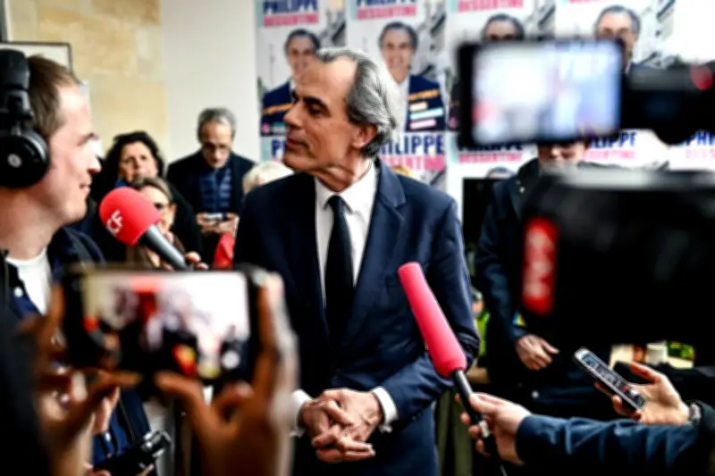 Philippe Dessertine se désiste à Bordeaux, ouvrant la voie à un duel Hurmic-Cazenave