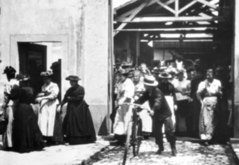 Éphéméride du 19 mars : des frères Lumière à la marche spatiale de Leonov