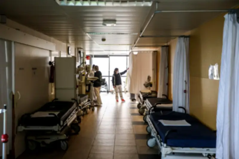 Épidémie de méningite au Royaume-Uni : 20 cas dont 2 morts, une personne hospitalisée en France