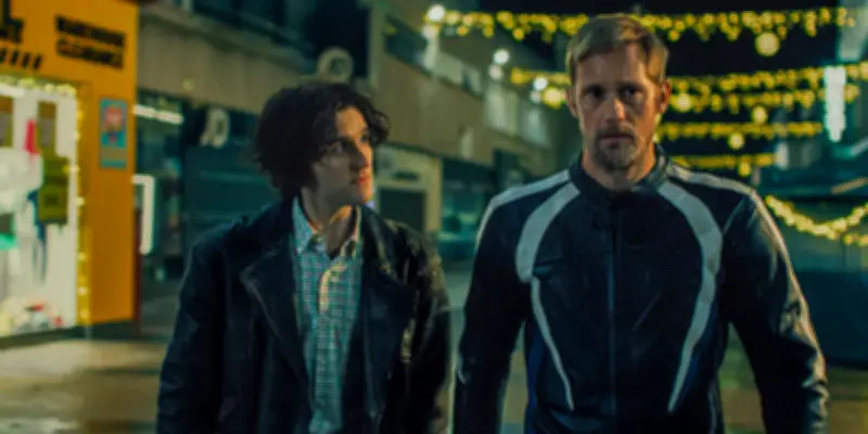 « Pillion » : une comédie romantique BDSM qui revisite les codes du genre