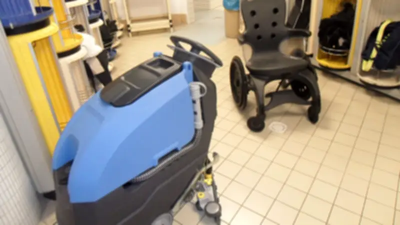 Piscine municipale de Saint-Chély-d'Apcher : investissements pour confort et sécurité