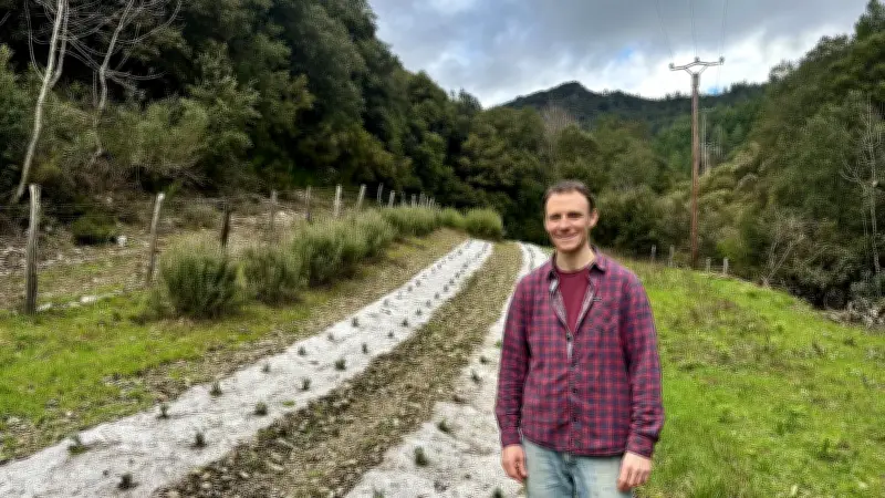 Plantes des Cévennes : une ferme bio qui transforme ses plantes en cosmétiques éthiques