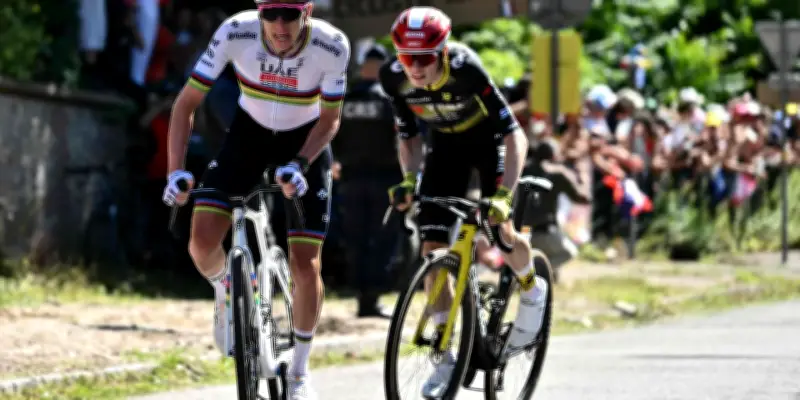 Pogacar honoré sur les Strade Bianche avant sa saison 2026