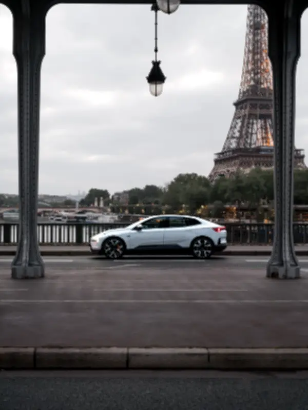 Polestar : Le Luxe Scandinave Redéfini par l'Élégance Discrète et la Technologie Durable