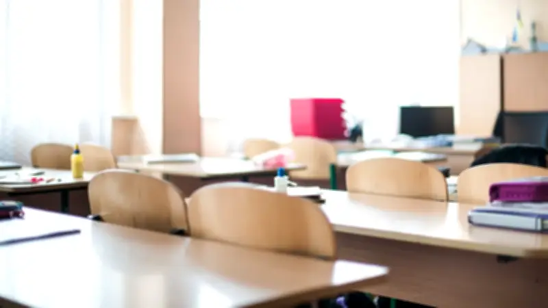 Polémique à La Courneuve : le directeur d'école justifie 8 absences par l'Aïd