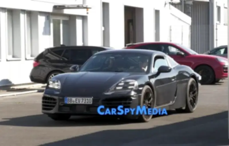 Porsche confirme les 718 électriques et envisage une fusion Panamera-Taycan