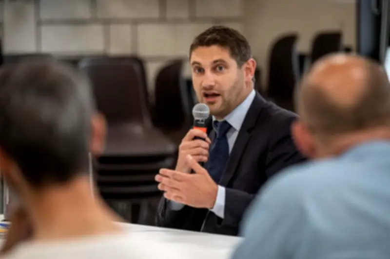 Portrait d'un candidat Renaissance à Royan : rugby, tiramisu et Marc Bloch