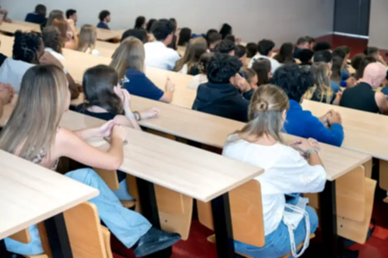 Pour l'orientation des lycéennes, priorité aux rencontres avec des femmes scientifiques ordinaires