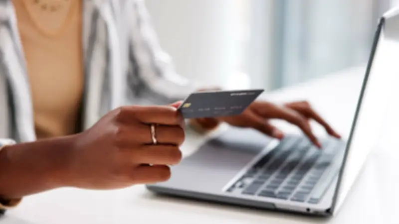 Pâques 2026 : blocage des virements bancaires en Europe, comment anticiper ?