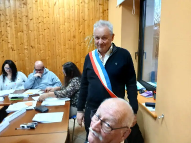 Premier conseil municipal aux Peintures : élections et projet de pumptrack